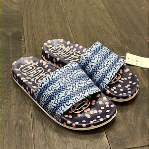 Adidas Adilette pool shower beach slides sandals new women’s EE5055 blue purple